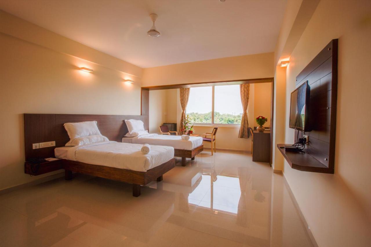 Hotel Bms منغالور المظهر الخارجي الصورة