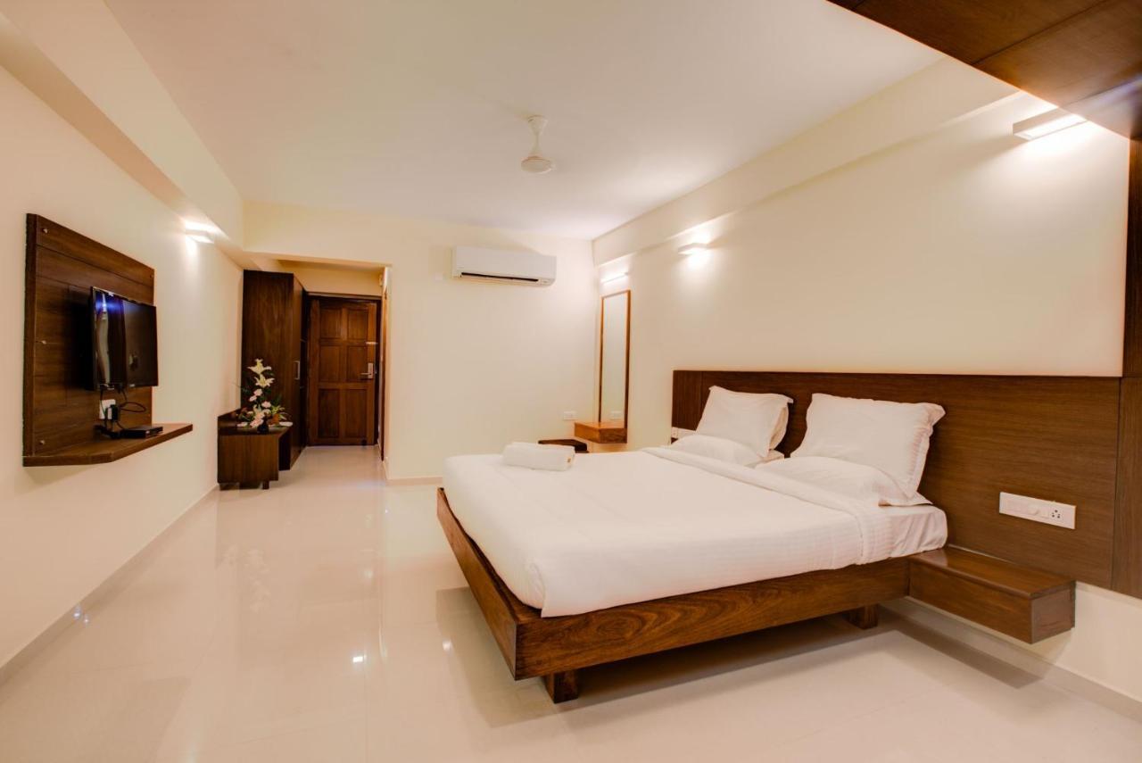 Hotel Bms منغالور المظهر الخارجي الصورة